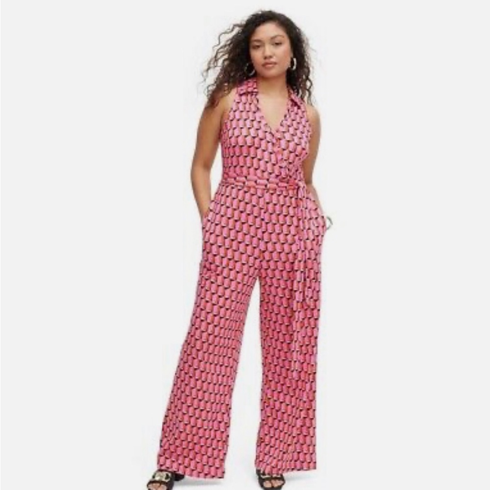 DVF for Target Women's Collared Sleeveless Pink
Modern Geo Jumpsuit - XL